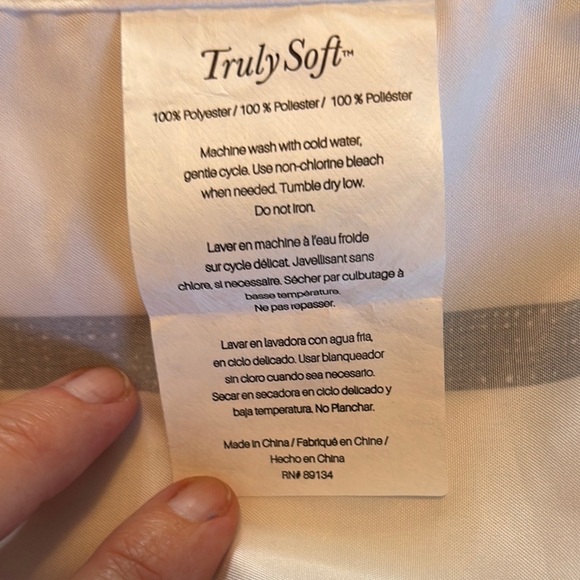 Truly Soft Standard Size White and Black Geometric Shower Curtain EUC - Picture 5 of 5